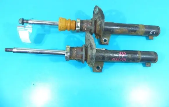 Skoda Octavia Mk2 (1Z) Front shock absorber/damper 1K0413031BE IMPRK1235029