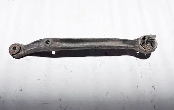 BMW 8 E31 Rear control arm 33321090550 1090550