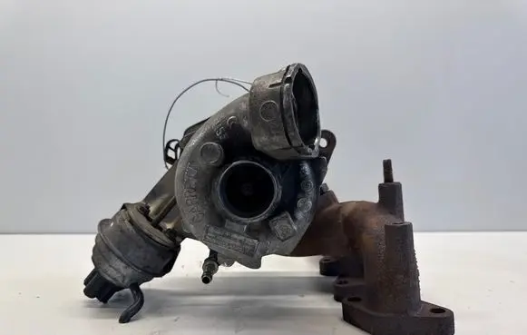 Volkswagen PASSAT B6 Turbo 75704213 GT1749VC 03G253014K