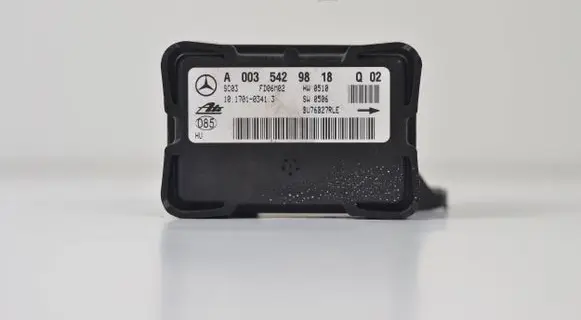 Mercedes-Benz C W203 ESP acceleration yaw rate sensor A0035429818 BU76B27RLE 10170103413