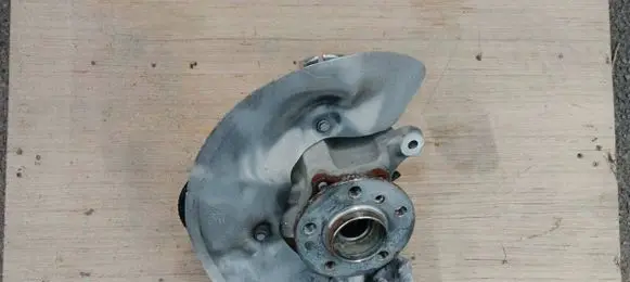 BMW 2 F44 Front wheel hub 6876854 UKL2C21793