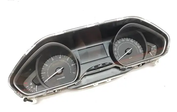 Peugeot 2008 I Speedometer (instrument cluster) 9813848780 E137SWLL1100 E137HWJ2