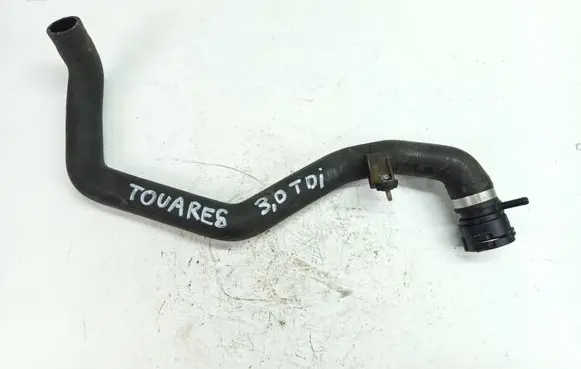 Engine coolant pipe/hose