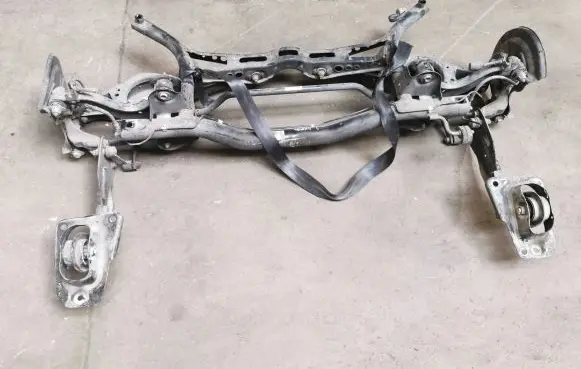Volkswagen Touran II Rear subframe 1K0505315BH 21F8THHHBH 21F8THHHB