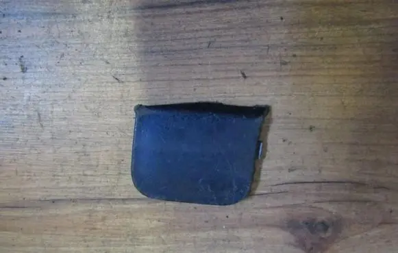 Ford Fiesta Front tow hook cap/cover 2n1117a989a 2n11-17a989-a