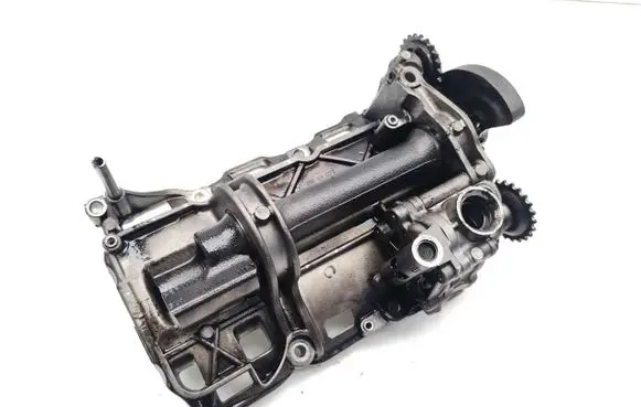 Seat Ibiza IV (6J,6P) Oil pump balance shaft 03P103127C