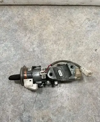 Subaru Tribeca Ignition lock 88215AG000 X1T25971 8516