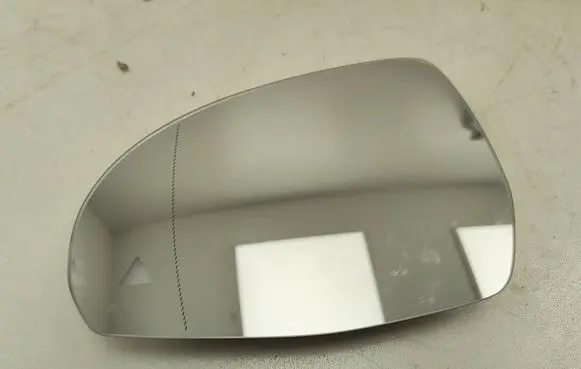 Mercedes-Benz C W206 Wing mirror glass A0998104703 A3182351