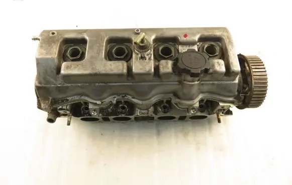Toyota RAV 4 (XA10) Engine head 