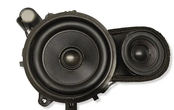 Volvo XC90 Front door speaker 30657757
