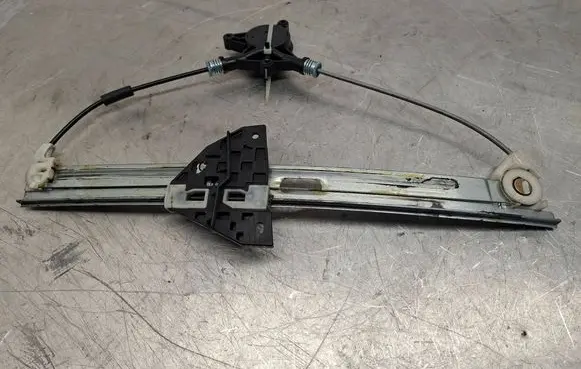 Mazda RX8 Front window lifting mechanism without motor 