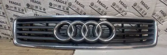 Audi A6 S6 C5 4B Front grill 853651