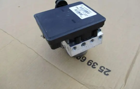 Mercedes-Benz E W213 ABS Pump A2134311601