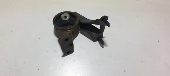 Toyota RAV 4 (XA40) Engine mount bracket