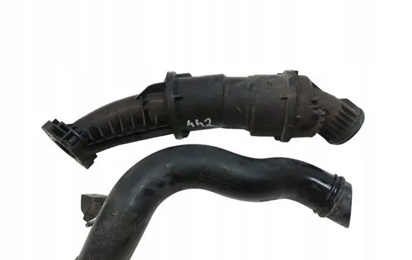 Volvo XC90 Air intake duct part 31331636