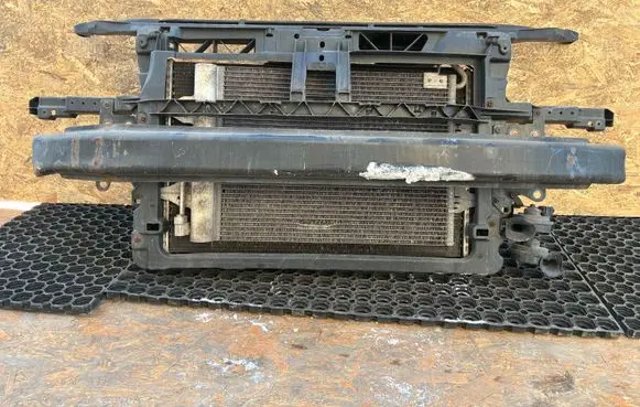 Volkswagen Polo IV 9N3 Radiator support slam panel