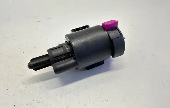 Audi A6 S6 C6 4F Brake pedal sensor switch 4f0945459b