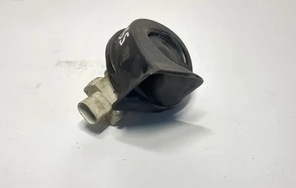BMW 3 F30 F35 F31 Horn signal 7400703