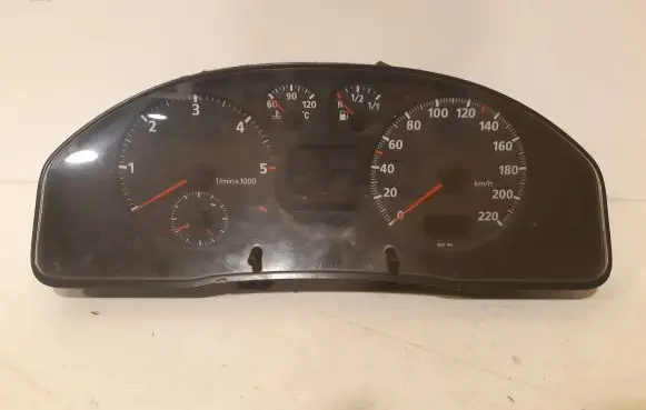 Audi A4 S4 B5 8D Speedometer (instrument cluster) 88311225