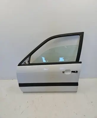Volkswagen PASSAT B4 Front door