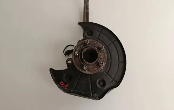 Dodge Challenger Front wheel hub 05168402AE