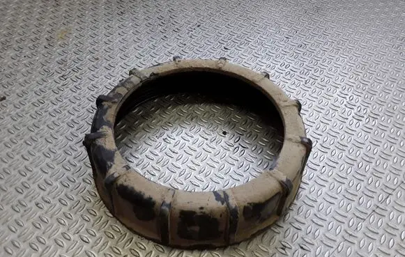Nissan X-Trail T30 In tank fuel pump screw locking ring/nut 