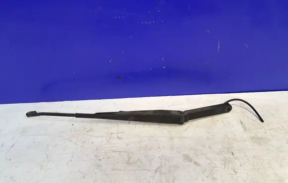 Windshield/front glass wiper blade