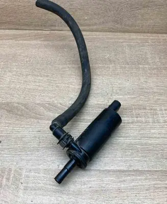 BMW 5 E60 E61 Headlight washer pump 6973097