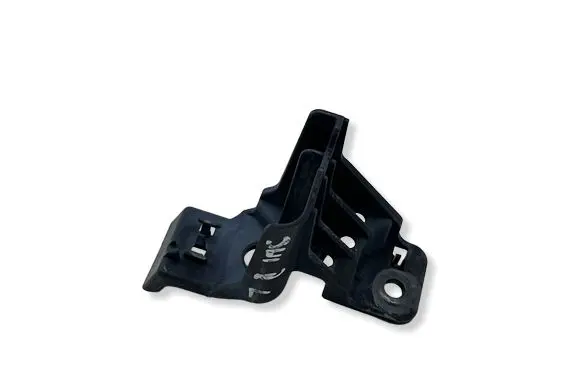 Suzuki Swift II Radiator mount bracket 7173468L0