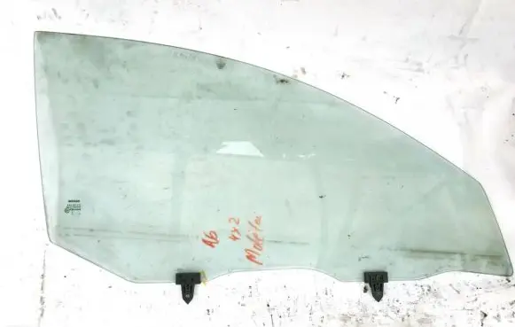 Nissan Primera Front door window glass four-door