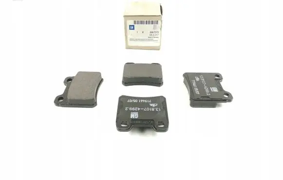 Saab 900 Brake pads (rear) 4467072
