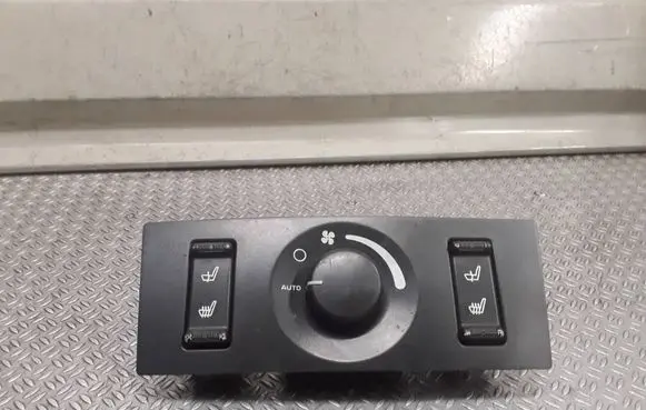 Chrysler Pacifica Climate control unit 0UB52TRMAC