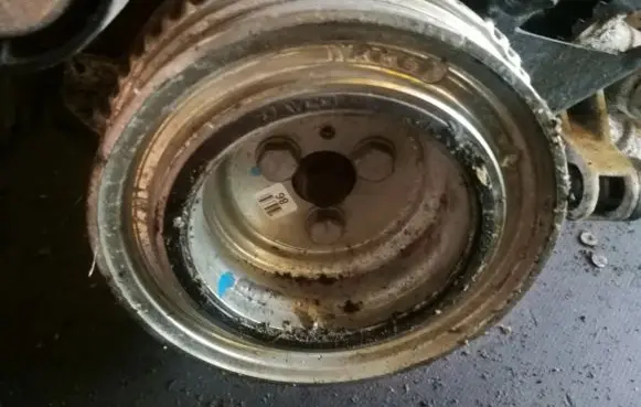 Crankshaft pulley