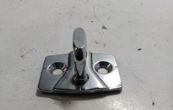 BMW 1 F20 F21 Front door lock loop/hook striker 7067805