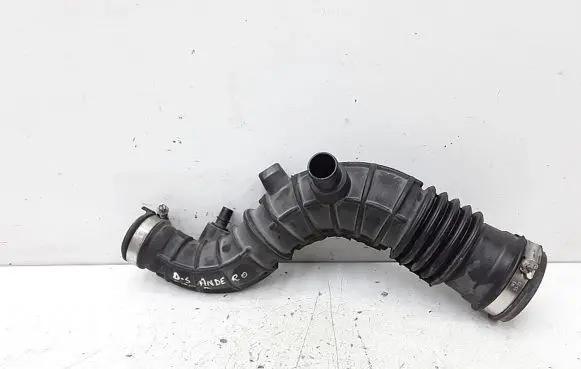 Renault Sandero II Air intake hose/pipe 165764382R