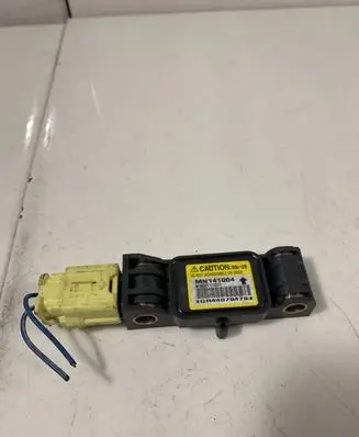 Mitsubishi Grandis Airbag deployment crash/impact sensor MN141004