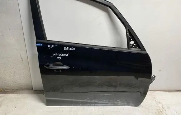 KIA Venga Front door