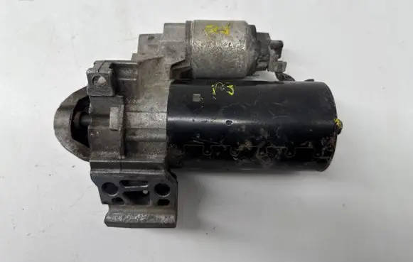 BMW X1 E84 Starter motor 005843073