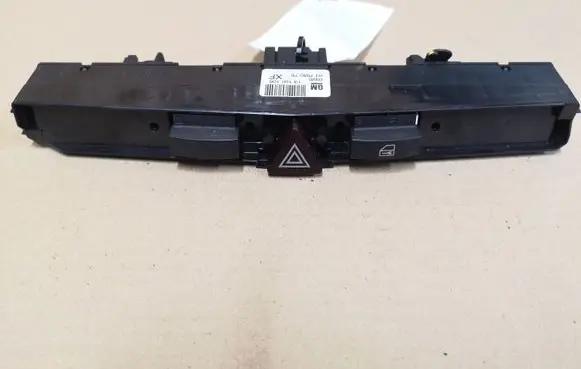 Opel Astra H A set of switches 13100105 03758075