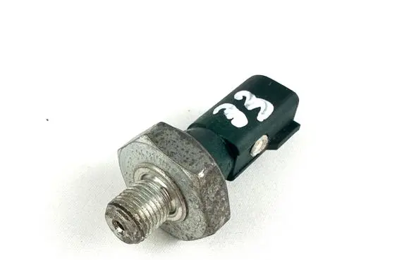 Volkswagen Golf IV Oil pressure sensor 036919081c