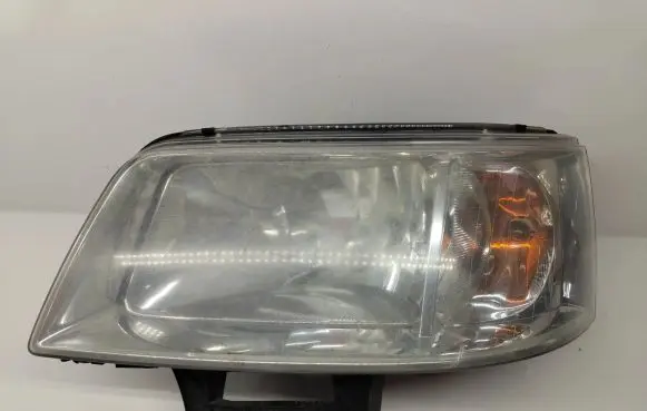Volkswagen Transporter - Caravelle T5 Headlight/headlamp 1305235737