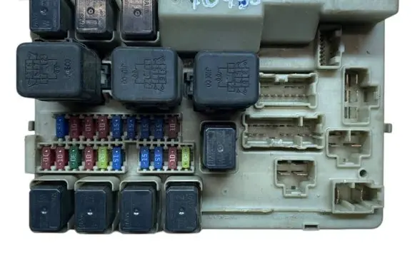 Nissan Murano Z50 Fuse module 284B7CD710