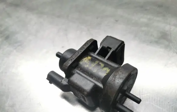 Mercedes-Benz A W168 Turbo solenoid valve