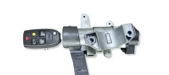 Volvo S60 Ignition lock 8626324