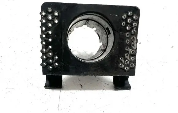 BMW 5 E60 E61 Front parking sensor holder (PDC) 7056871