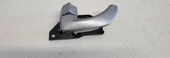 Hyundai Terracan Rear door interior handle trim 