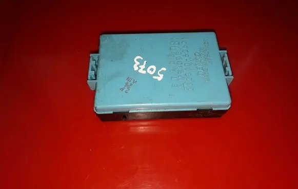 Mitsubishi Pajero Sport I Fuse module MR409898 2323006260