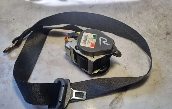 Mitsubishi Colt Front seatbelt 606844400