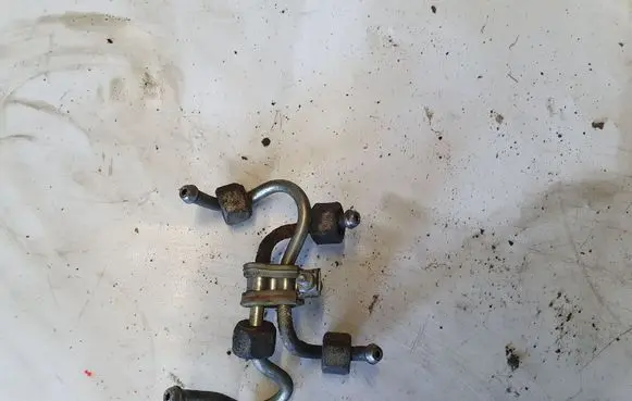 BMW 1 E81 E87 Fuel injector supply line/pipe NOCODE