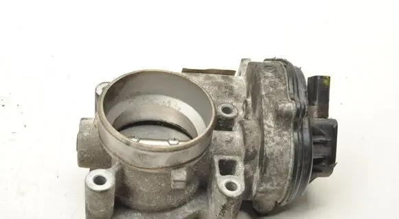 Volvo C30 Electric throttle body valve VP4F9U9E928AB